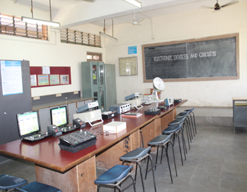 Electronics Devices Circuits Lab